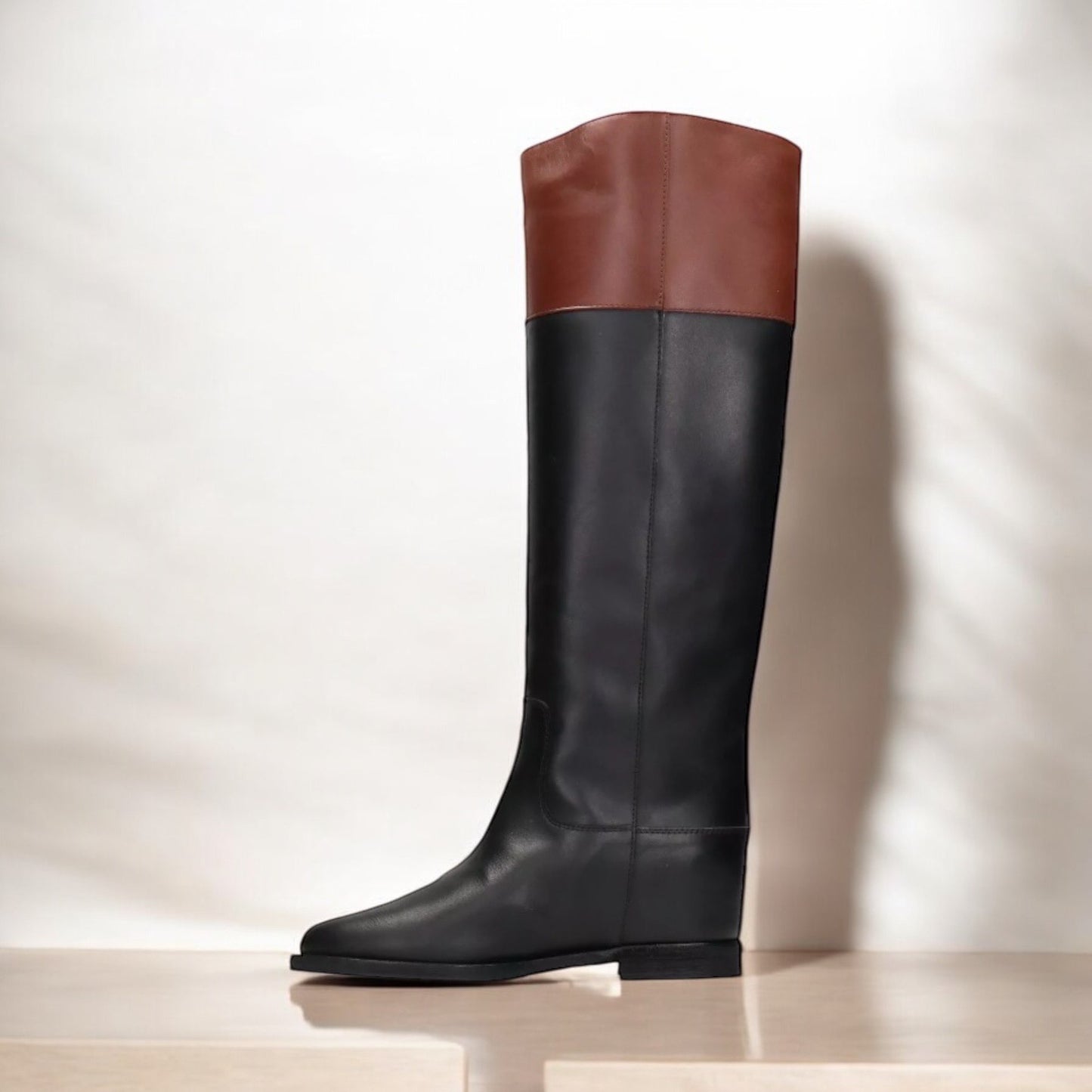 STIVALE V ORO NERO/MARRONE