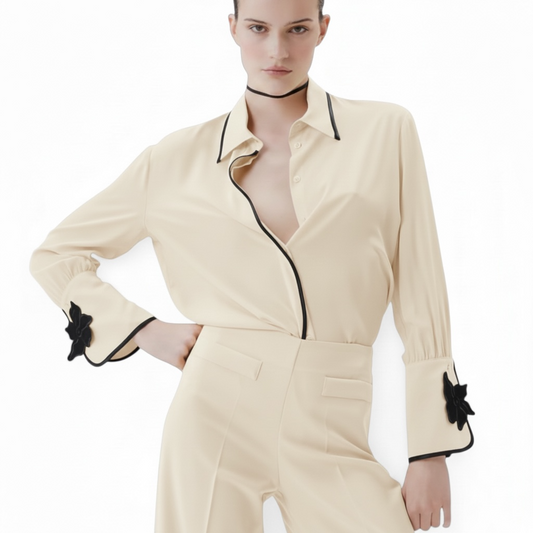 SIMONA CORSELLINI - CAMICIA DETTAGLIO FIORE