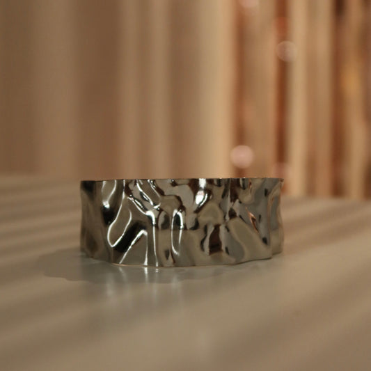 Bracciale rigido martellato acciaio